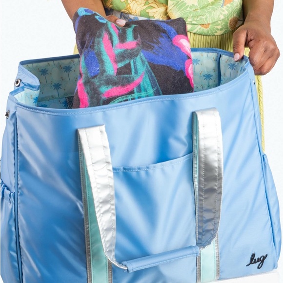 🦩RARE🦩 Sold out everywhere Lug Rover XL Tote Bag - NWT - Picture 12 of 13